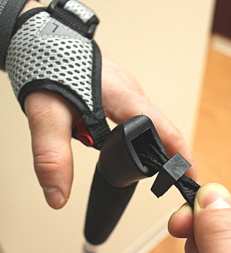 How to set up your poles wrist strap 2
